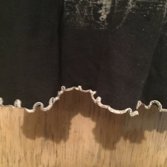 Y2K graphic lettuce hem tee - Picture 4 of 7